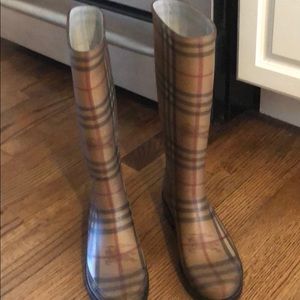 Burberry rain boots